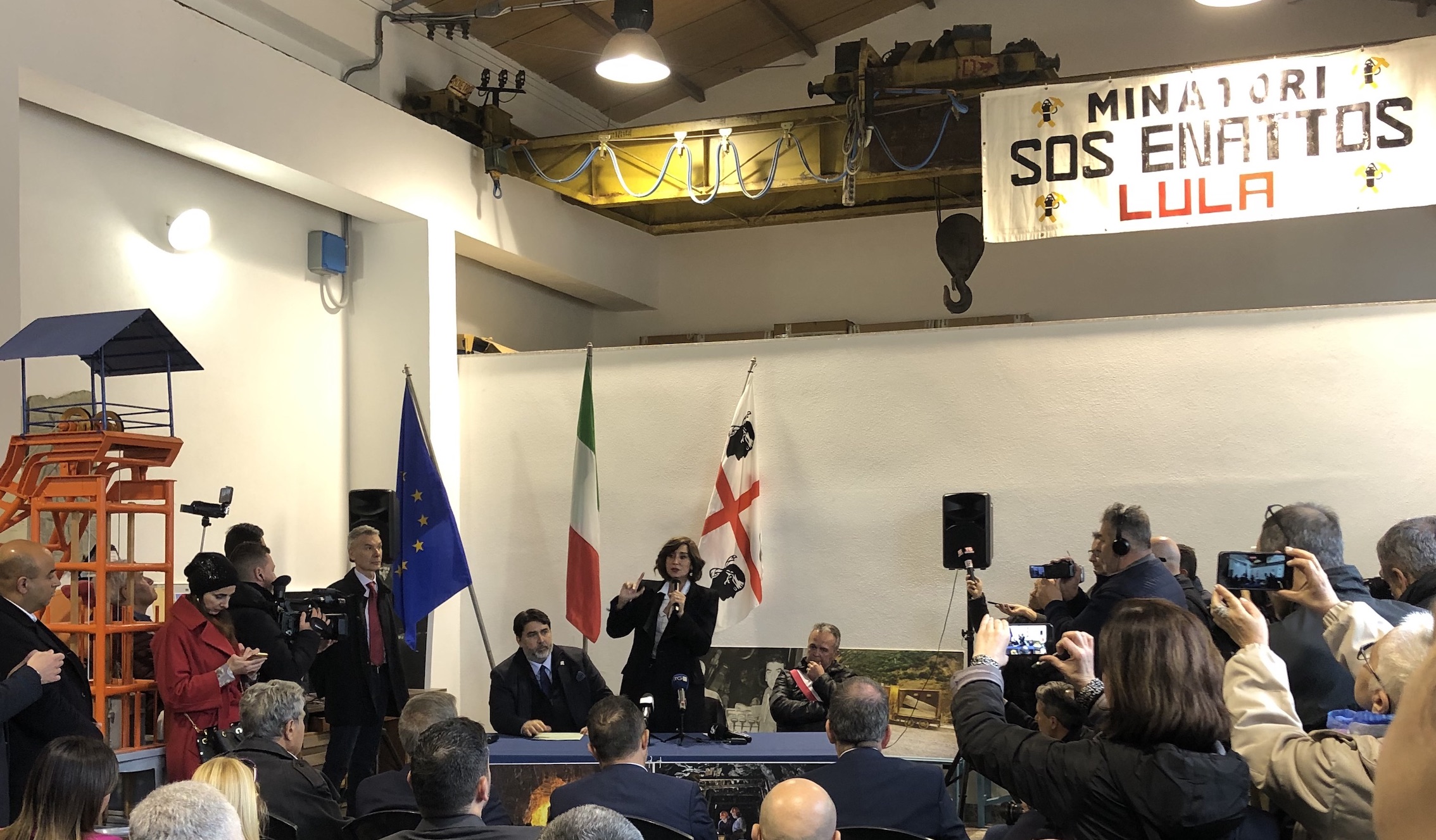 ET: MINISTER ANNA MARIA BERNINI VISITS SOS ENATTOS…